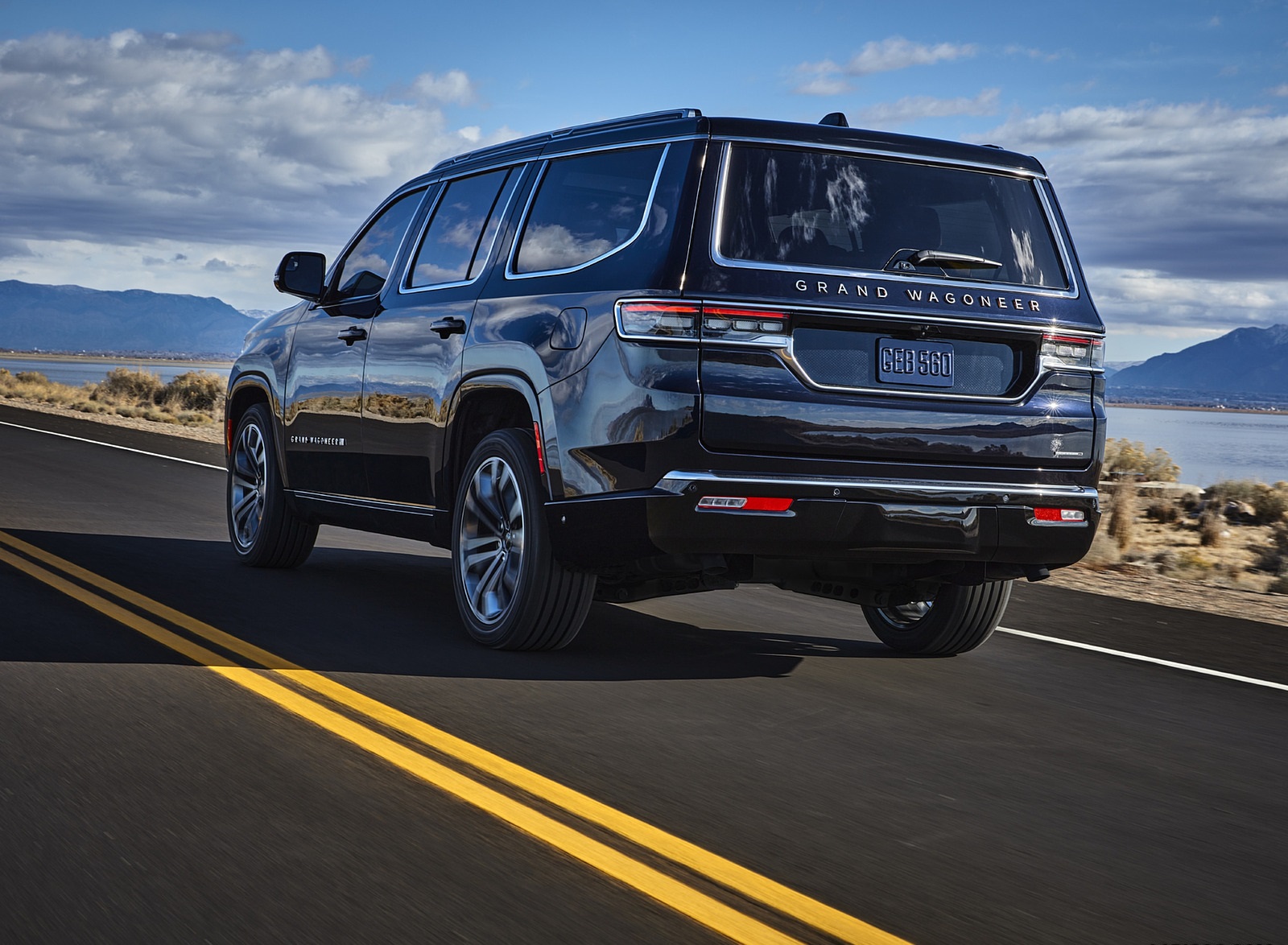 2022 Jeep Grand Wagoneer Rear Three-Quarter Wallpapers  (9)