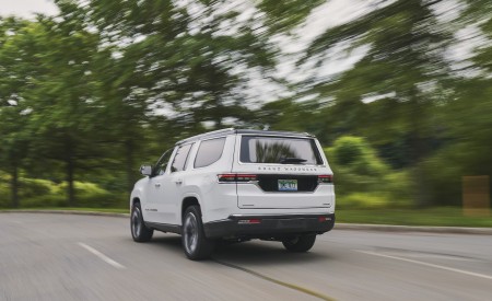 2022 Jeep Grand Wagoneer Rear Three-Quarter Wallpapers 450x275 (6)