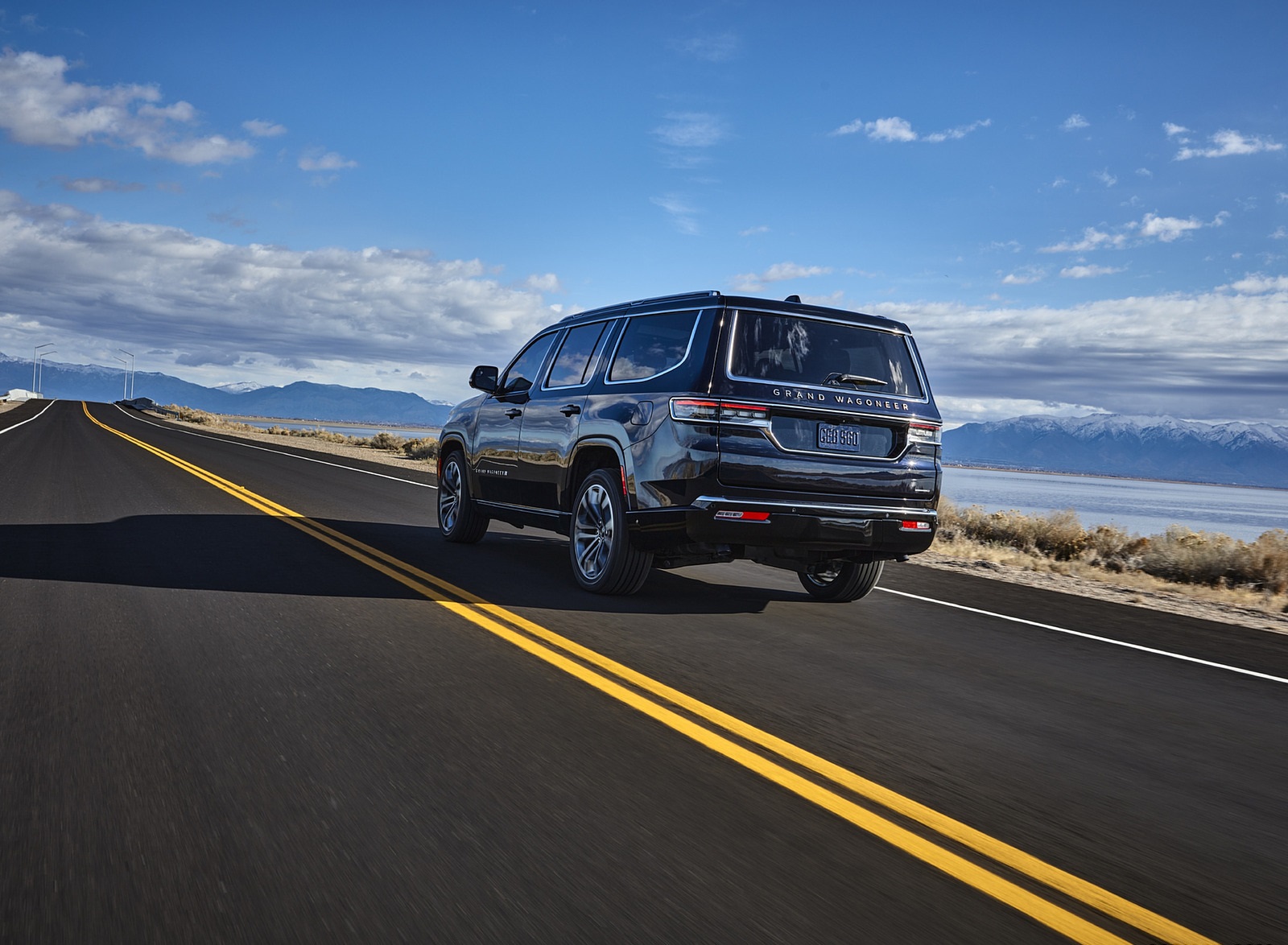 2022 Jeep Grand Wagoneer Rear Three-Quarter Wallpapers  (10)