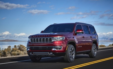 2022 Jeep Wagoneer Front Three-Quarter Wallpapers  450x275 (25)