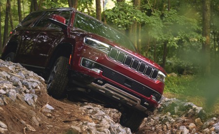2022 Jeep Wagoneer Off-Road Wallpapers 450x275 (7)