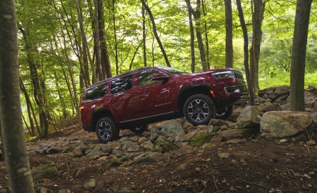 2022 Jeep Wagoneer Off-Road Wallpapers 450x275 (8)