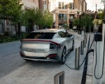2022 Kia EV6 Charging Wallpapers 150x120 (26)