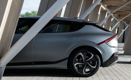 2022 Kia EV6 Detail Wallpapers  450x275 (38)