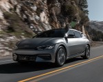2022 Kia EV6 Front Three-Quarter Wallpapers 150x120 (7)