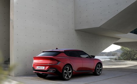 2022 Kia EV6 GT-Line Rear Three-Quarter Wallpapers 450x275 (3)