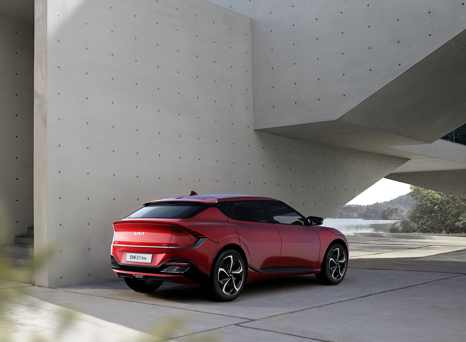 2022 Kia EV6 GT-Line Rear Three-Quarter Wallpapers (3)