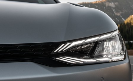 2022 Kia EV6 Headlight Wallpapers 450x275 (31)