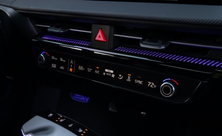 2022 Kia EV6 Interior Detail Wallpapers 450x275 (52)
