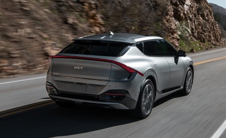 2022 Kia EV6 Rear Three-Quarter Wallpapers 450x275 (8)
