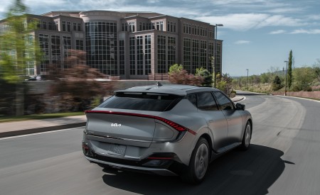 2022 Kia EV6 Rear Wallpapers 450x275 (17)