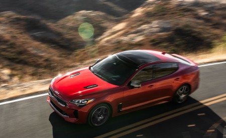 2022 Kia Stinger GT Front Three-Quarter Wallpapers 450x275 (2)