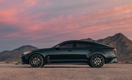 2022 Kia Stinger GT-Line Side Wallpapers 450x275 (12)