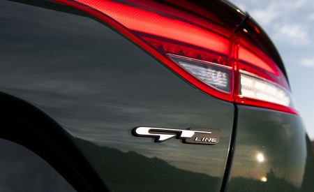 2022 Kia Stinger GT-Line Tail Light Wallpapers 450x275 (18)