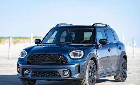 2022 MINI Countryman Boardwalk Edition Front Three-Quarter Wallpapers 450x275 (13)