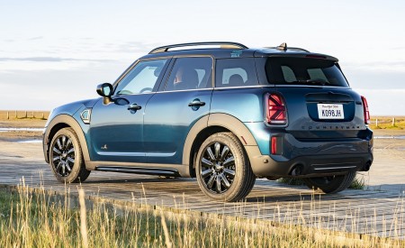 2022 MINI Countryman Boardwalk Edition Rear Three-Quarter Wallpapers 450x275 (11)