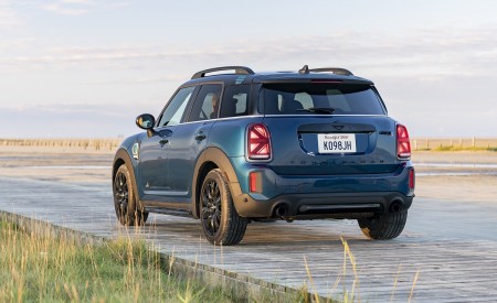 2022 MINI Countryman Boardwalk Edition Rear Three-Quarter Wallpapers 450x275 (12)