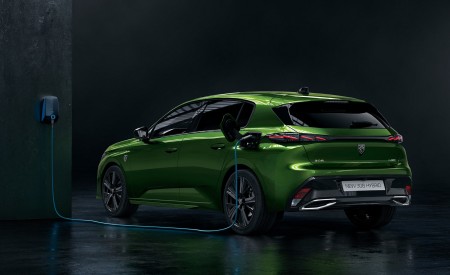 2022 Peugeot 308 PHEV Charging Wallpapers 450x275 (62)