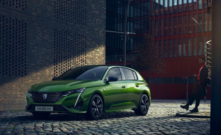 2022 Peugeot 308 PHEV Front Three-Quarter Wallpapers 450x275 (5)