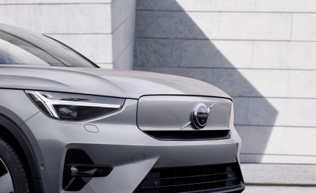 2022 Volvo C40 Recharge (Color: Dawn Silver) Front Wallpapers 450x275 (10)