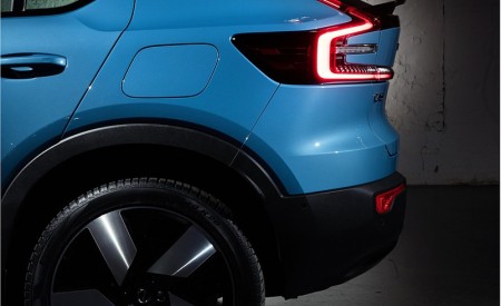 2022 Volvo C40 Recharge Detail Wallpapers  450x275 (47)