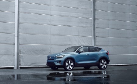 2022 Volvo C40 Recharge Front Three-Quarter Wallpapers 450x275 (61)