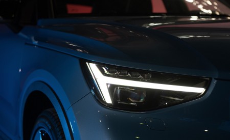 2022 Volvo C40 Recharge Headlight Wallpapers 450x275 (49)