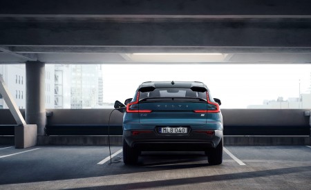 2022 Volvo C40 Recharge Rear Wallpapers 450x275 (4)