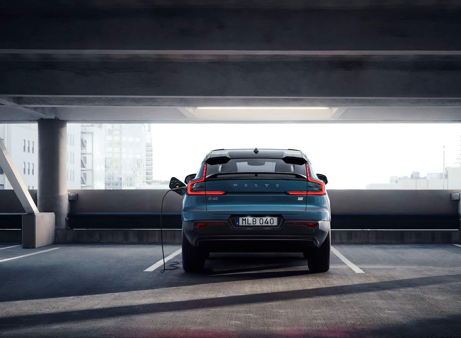 2022 Volvo C40 Recharge Rear Wallpapers (4)