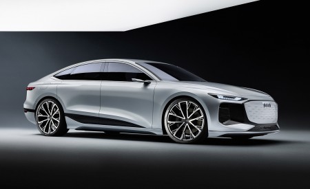 2021 Audi A6 e-tron Concept (Color: Helio Silver) Front Three-Quarter Wallpapers  450x275 (37)