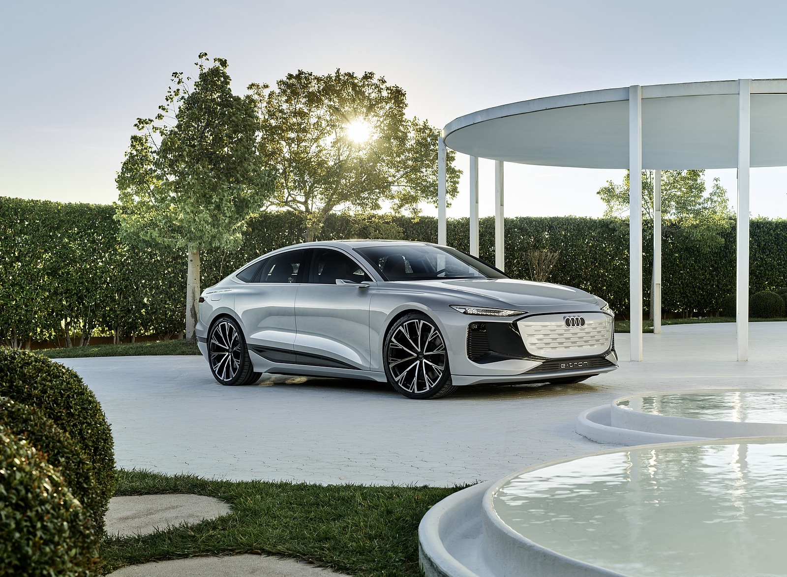 2021 Audi A6 e-tron Concept (Color: Helio Silver) Front Three-Quarter Wallpapers (14)