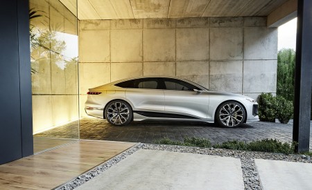 2021 Audi A6 e-tron Concept (Color: Helio Silver) Side Wallpapers  450x275 (17)