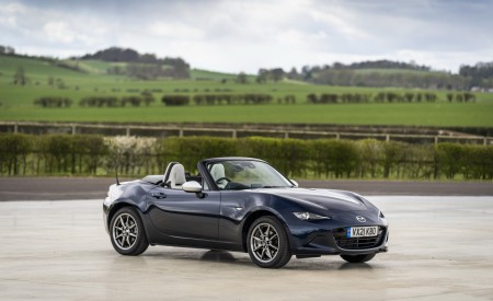 2021 Mazda MX-5 Sport Venture Front Three-Quarter Wallpapers 450x275 (104)