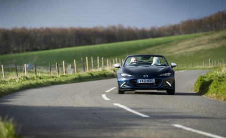2021 Mazda MX-5 Sport Venture Front Wallpapers 450x275 (73)