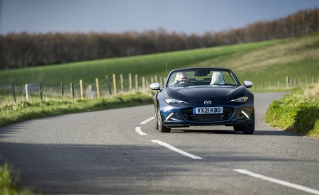 2021 Mazda MX-5 Sport Venture Front Wallpapers 450x275 (74)