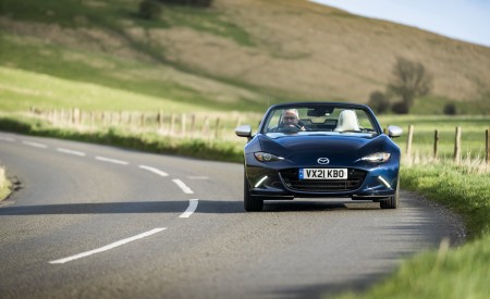 2021 Mazda MX-5 Sport Venture Front Wallpapers 450x275 (76)