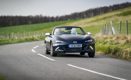 2021 Mazda MX-5 Sport Venture Front Wallpapers  450x275 (78)