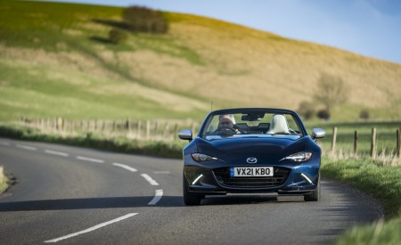 2021 Mazda MX-5 Sport Venture Front Wallpapers 450x275 (64)