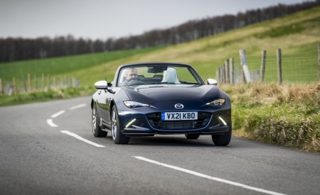 2021 Mazda MX-5 Sport Venture Front Wallpapers 450x275 (79)