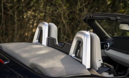 2021 Mazda MX-5 Sport Venture Interior Detail Wallpapers 450x275 (161)