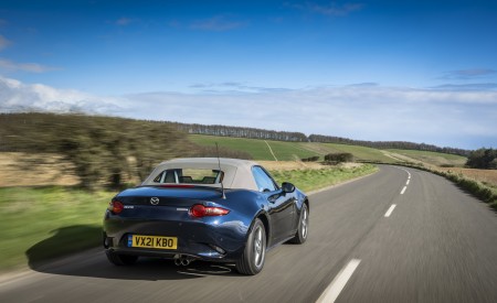 2021 Mazda MX-5 Sport Venture Rear Three-Quarter Wallpapers 450x275 (32)