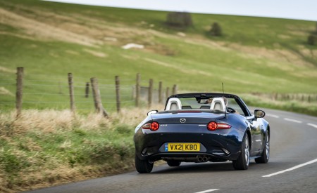 2021 Mazda MX-5 Sport Venture Rear Three-Quarter Wallpapers 450x275 (87)