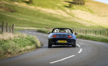 2021 Mazda MX-5 Sport Venture Rear Wallpapers 450x275 (88)