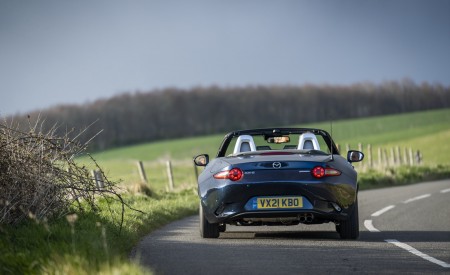 2021 Mazda MX-5 Sport Venture Rear Wallpapers 450x275 (71)