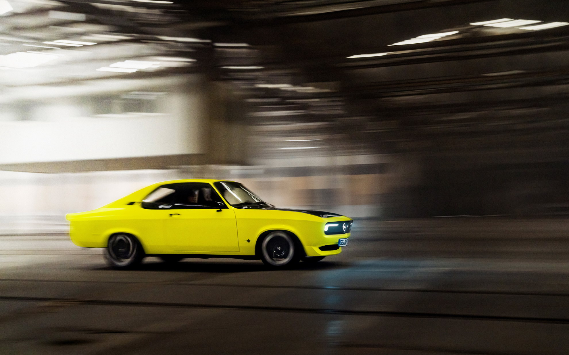 2021 Opel Manta GSe ElektroMOD Concept Side Wallpapers (4)