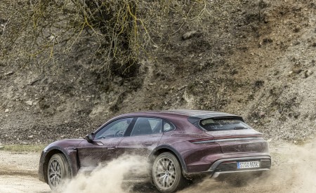 2021 Porsche Taycan 4 Cross Turismo (Color: Cherry Metallic) Off-Road Wallpapers 450x275 (158)