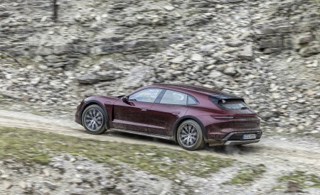 2021 Porsche Taycan 4 Cross Turismo (Color: Cherry Metallic) Off-Road Wallpapers  450x275 (166)