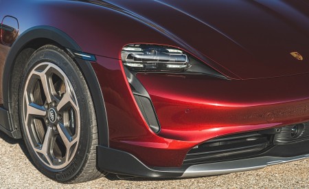 2021 Porsche Taycan 4 Cross Turismo (Color: Cherry Red) Detail Wallpapers 450x275 (69)