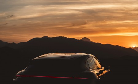 2021 Porsche Taycan 4 Cross Turismo (Color: Cherry Red) Detail Wallpapers 450x275 (68)