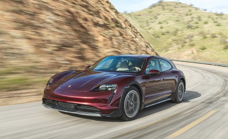 2021 Porsche Taycan 4 Cross Turismo (Color: Cherry Red) Front Three-Quarter Wallpapers 450x275 (3)